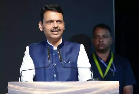 महाराष्ट्र की बड़ी पहल: वैश्विक कार्यबल गतिशीलता नीति 2026 लॉन्च, कौशल पासपोर्ट और नैतिक भर्ती पर फोकस महाराष्ट्र की बड़ी पहल: वैश्विक कार्यबल गतिशीलता नीति 2026 लॉन्च, कौशल पासपोर्ट और नैतिक भर्ती पर फोकस