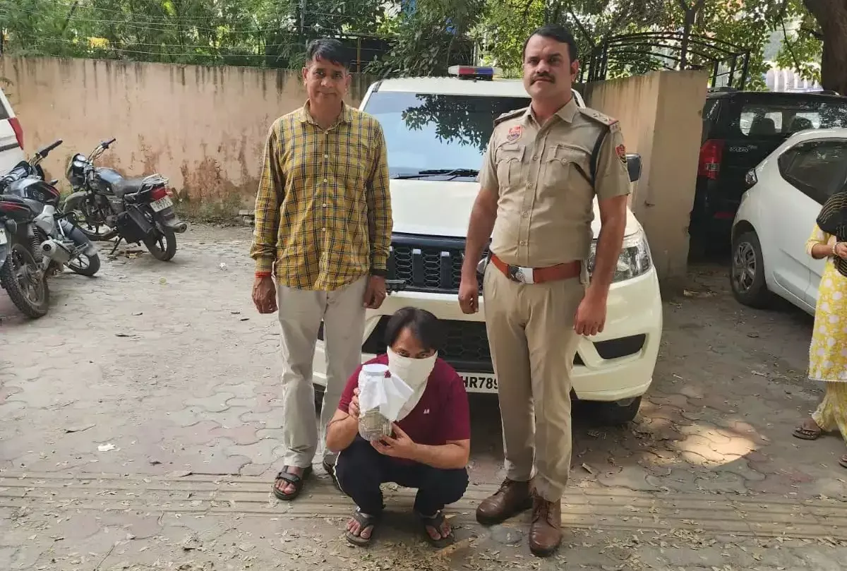 Jind: डॉलर दिलाने के नाम पर ठगी, आरोपित पुलिस गिरफ्त में Jind: डॉलर दिलाने के नाम पर ठगी, आरोपित पुलिस गिरफ्त में