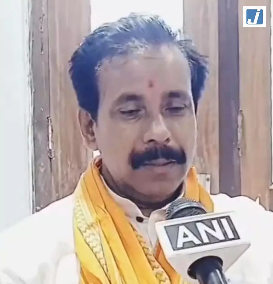 चंदौली में अनिल राजभर का सपा पर हमला भ्रष्टाचार के मुद्दे पर घेरा चंदौली में अनिल राजभर का सपा पर हमला भ्रष्टाचार के मुद्दे पर घेरा