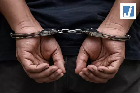 आरपीएफ ने सुलझाया ट्रेन में चोरी का मामला, 16.41 लाख रुपए के गहने और नकदी बरामद आरपीएफ ने सुलझाया ट्रेन में चोरी का मामला, 16.41 लाख रुपए के गहने और नकदी बरामद