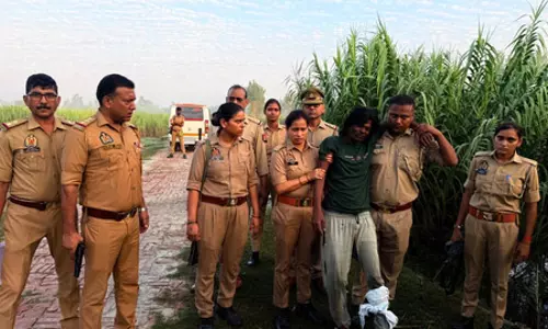 6 साल की मासूम से दुष्कर्म करने वाला आरोपी मुठभेड़ में गिरफ्तार, 12 घंटे में पुलिस ने दबोचा 6 साल की मासूम से दुष्कर्म करने वाला आरोपी मुठभेड़ में गिरफ्तार, 12 घंटे में पुलिस ने दबोचा