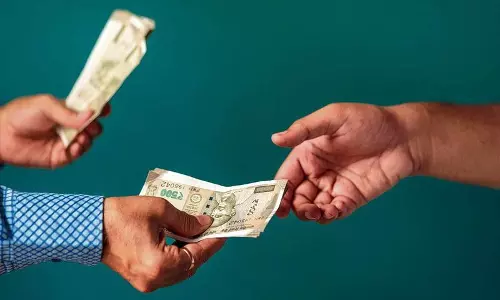 DUSIB इंजीनियर को CBI ने किया गिरफ्तार DUSIB इंजीनियर को CBI ने किया गिरफ्तार