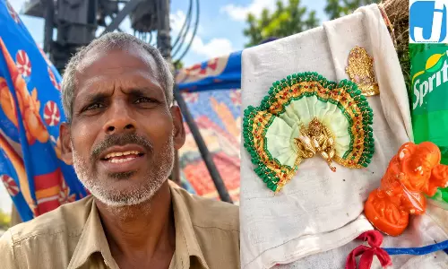 टावर पर राजू का हाईवोल्टेज ड्रामा, बोला- हनुमानजी और लड्डू गोपाल मेरे साथ टावर पर राजू का हाईवोल्टेज ड्रामा, बोला- हनुमानजी और लड्डू गोपाल मेरे साथ