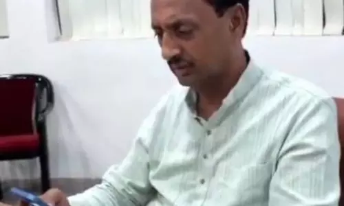 राहुल गांधी के एक फोन के बाद पूर्व विधायक राहुल बोंद्रे का फैसला बदला, भाजपा में जाना टला राहुल गांधी के एक फोन के बाद पूर्व विधायक राहुल बोंद्रे का फैसला बदला, भाजपा में जाना टला