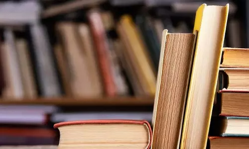 कॉलेजों और पुस्तकालयों से हटाई गईं 4200 से ज्यादा ‘आपत्तिजनक’ पुस्तकें कॉलेजों और पुस्तकालयों से हटाई गईं 4200 से ज्यादा ‘आपत्तिजनक’ पुस्तकें