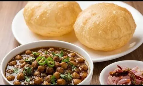 हलवाई जैसे सॉफ्ट भटूरे बनाने का आसान सीक्रेट हलवाई जैसे सॉफ्ट भटूरे बनाने का आसान सीक्रेट