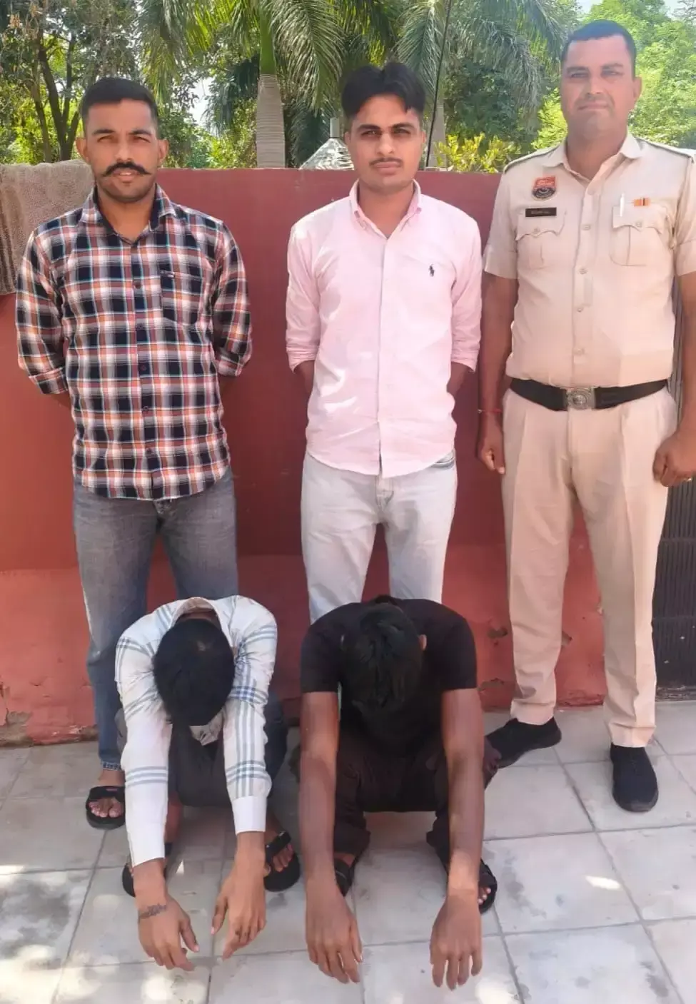 सिरसा पुलिस ने बाइक चोर गिरोह पकड़ा, दो गिरफ्तार सिरसा पुलिस ने बाइक चोर गिरोह पकड़ा, दो गिरफ्तार