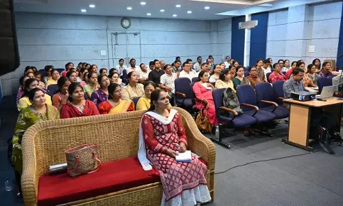 गणित के डर को आकर्षण में बदलने गतिविधि आधारित शिक्षण पर शिक्षकों को मिला व्यावहारिक प्रशिक्षण गणित के डर को आकर्षण में बदलने गतिविधि आधारित शिक्षण पर शिक्षकों को मिला व्यावहारिक प्रशिक्षण