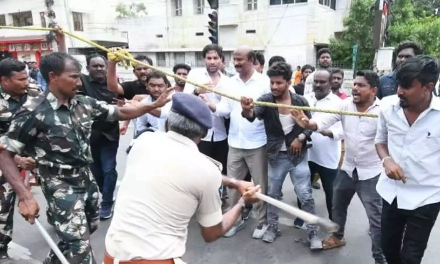 मेगा DSC स्पोर्ट्स कोटा भर्ती को लेकर SAAP कार्यालय में तनाव