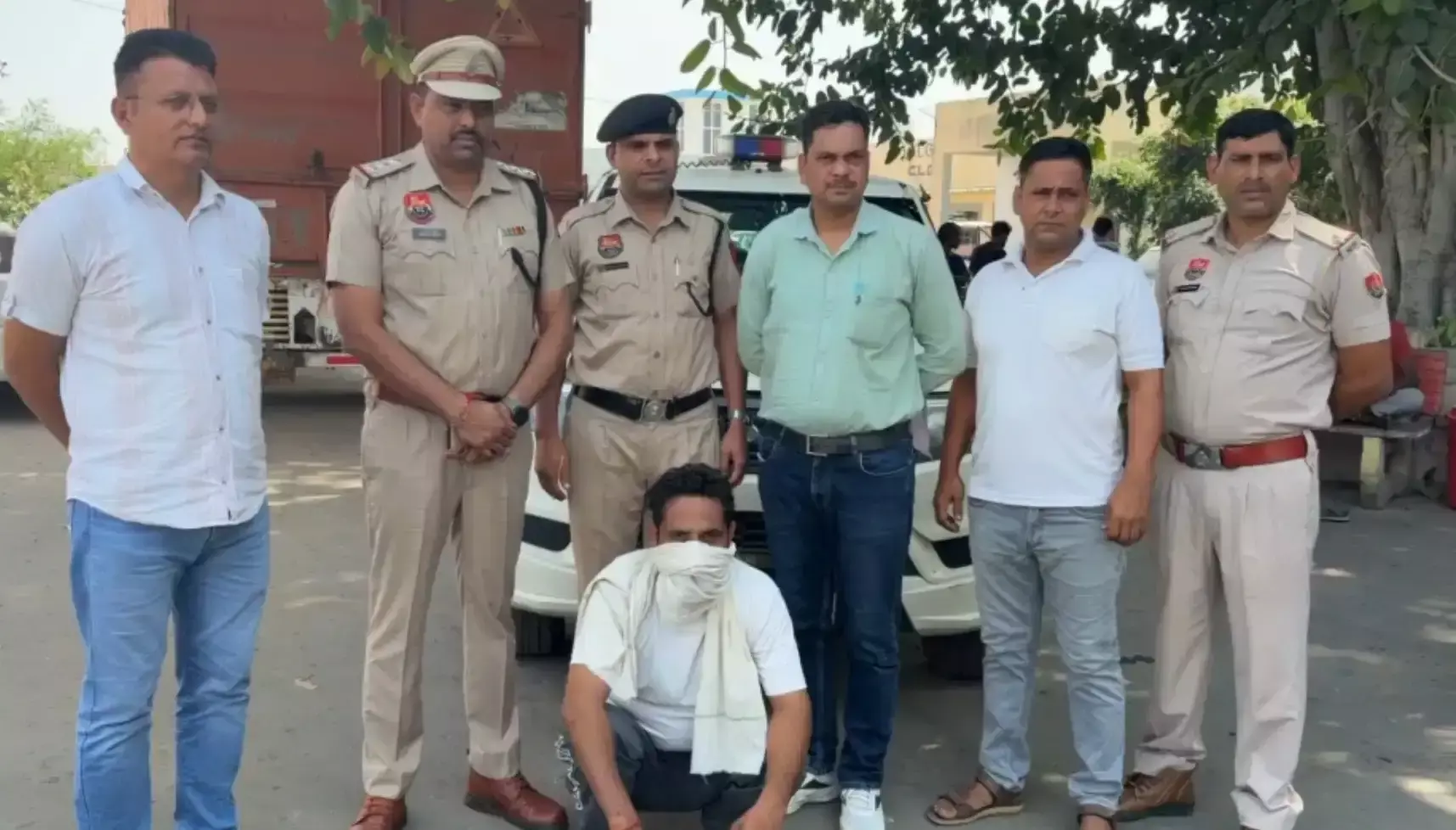 फर्श के नीचे टंकी के बाद अब छत की टंकी से लाहण मिला