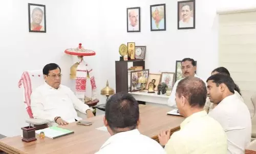 डिब्रूगढ़ में ट्रैफिक भीड़ कम करने के लिए सोनोवाल की समीक्षा डिब्रूगढ़ में ट्रैफिक भीड़ कम करने के लिए सोनोवाल की समीक्षा