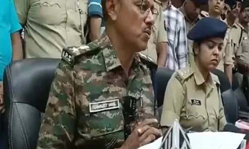 जमुई में दो नाबालिगों से कथित उत्पीड़न मामले में SIT गठित जमुई में दो नाबालिगों से कथित उत्पीड़न मामले में SIT गठित