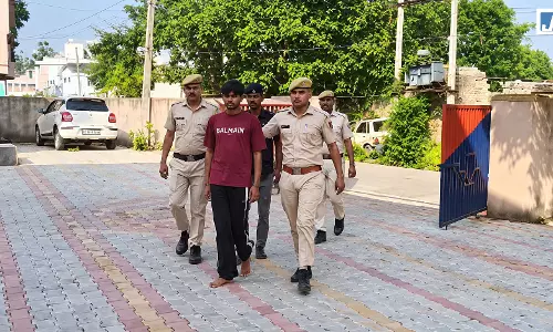 निजी बस में स्मैक की तस्करी दो आरोपी गिरफ्तार, 8 लाख का नशा जब्त
