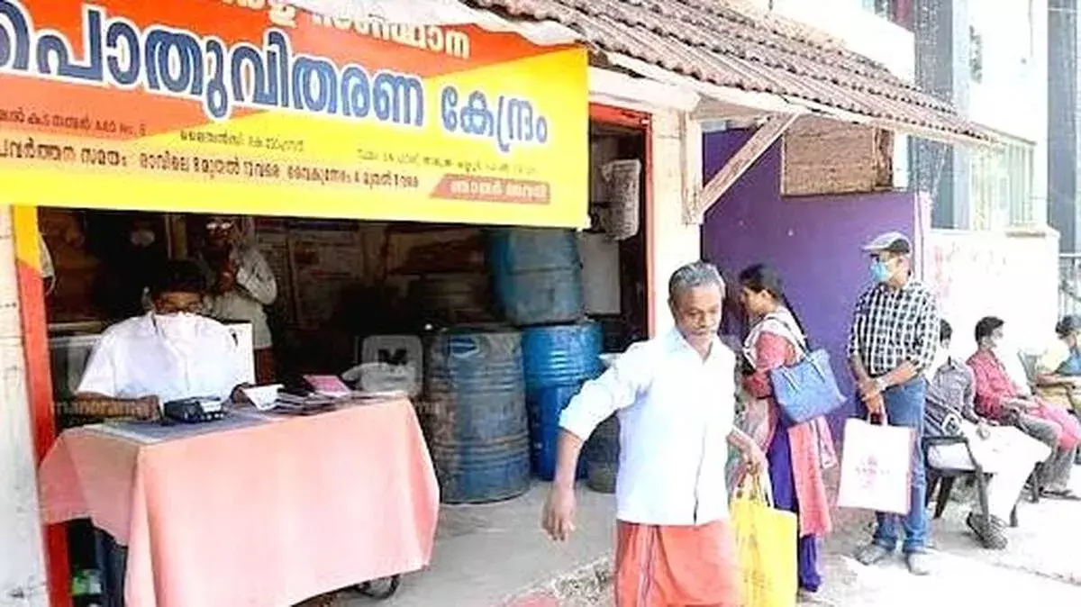 स्मार्ट PDS लागू होने से केरल में राशन कटौती का खतरा स्मार्ट PDS लागू होने से केरल में राशन कटौती का खतरा
