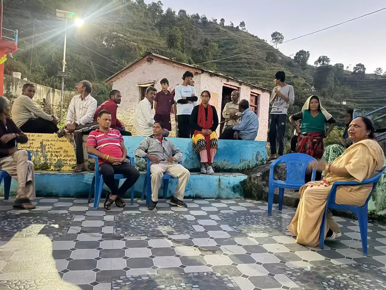 Pauri Garhwal: धनाऊ तल्ला के ग्रामीणों ने प्रशासन के सामने रखीं समस्याएं Pauri Garhwal: धनाऊ तल्ला के ग्रामीणों ने प्रशासन के सामने रखीं समस्याएं