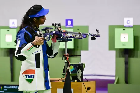 एशियन गेम्स 2026: 10 मीटर एयर राइफल मिक्स्ड टीम इवेंट में मेडल से चूका भारत, चौथे स्थान पर रही इलावेनिल-पार्थ की जोड़ी एशियन गेम्स 2026: 10 मीटर एयर राइफल मिक्स्ड टीम इवेंट में मेडल से चूका भारत, चौथे स्थान पर रही इलावेनिल-पार्थ की जोड़ी