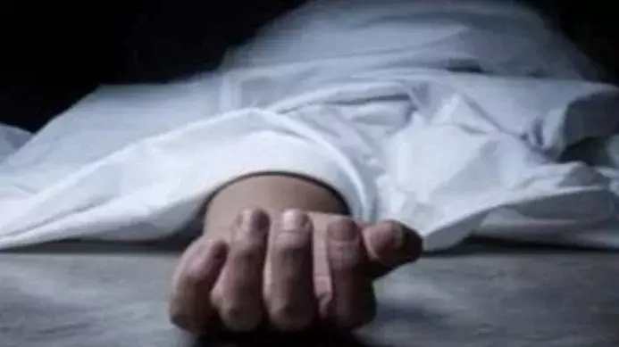हैदराबाद के होटल में मृत मिली विशाखापत्तनम की महिला, बॉयफ्रेंड फरार हैदराबाद के होटल में मृत मिली विशाखापत्तनम की महिला, बॉयफ्रेंड फरार