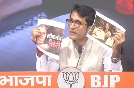 प्रदीप भंडारी का राहुल गांधी से सवाल, 1980 में सोनिया गांधी देश की नागरिक नहीं थीं तो वोट कैसे डाला प्रदीप भंडारी का राहुल गांधी से सवाल, 1980 में सोनिया गांधी देश की नागरिक नहीं थीं तो वोट कैसे डाला