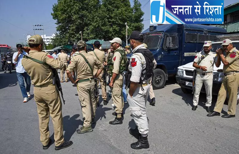 कश्मीर आईजीपी ने सुरक्षा चौकियों को फिर से व्यवस्थित करने का निर्देश दिया कश्मीर आईजीपी ने सुरक्षा चौकियों को फिर से व्यवस्थित करने का निर्देश दिया