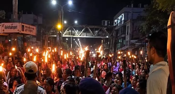 इम्फाल में 1951 के आधार पर NRC अपडेट की मांग, पुलिस ने रोका मार्च इम्फाल में 1951 के आधार पर NRC अपडेट की मांग, पुलिस ने रोका मार्च