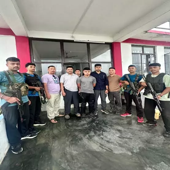 ULFA-I का ओवरग्राउंड वर्कर गिरफ्तार, नागालैंड जा रहा था ULFA-I का ओवरग्राउंड वर्कर गिरफ्तार, नागालैंड जा रहा था