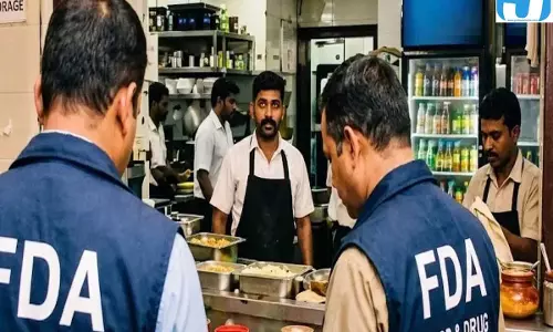 फूड सेफ्टी जांच में खुली पोल मुंबई के पांच बड़े होटलों पर बड़ी कार्रवाई फूड सेफ्टी जांच में खुली पोल मुंबई के पांच बड़े होटलों पर बड़ी कार्रवाई
