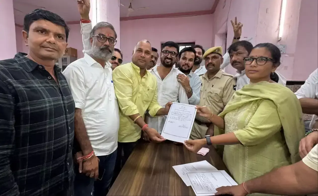 पंकज गहलोत के डिप्टी मेयर बनने पर भाजपा कार्यकर्ताओं का जश्न