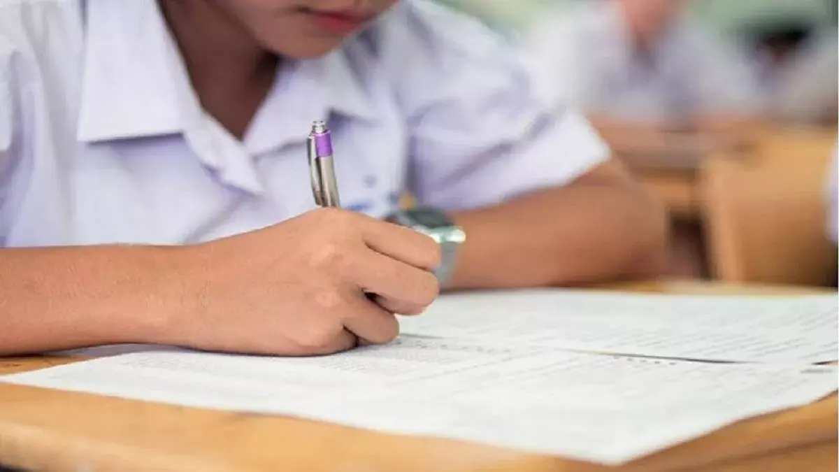 SSLC पास प्रतिशत बढ़ाने के लिए दिए गए लगभग पूरे अंक SSLC पास प्रतिशत बढ़ाने के लिए दिए गए लगभग पूरे अंक