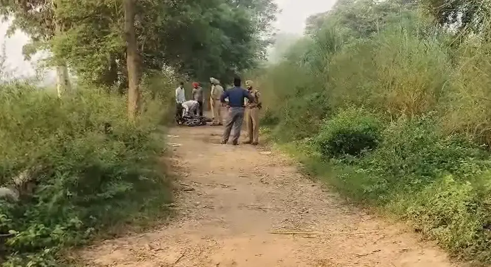 अमृतसर में पुलिस की कार्रवाई, अपराधी के पैर में गोली अमृतसर में पुलिस की कार्रवाई, अपराधी के पैर में गोली