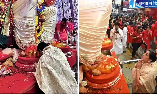 लालबागचा राजा के दर्शन करने पहुंचीं डिप्टी CM सुनेत्रा पवार, किसानों के लिए बप्पा से मांगा आशीर्वाद
