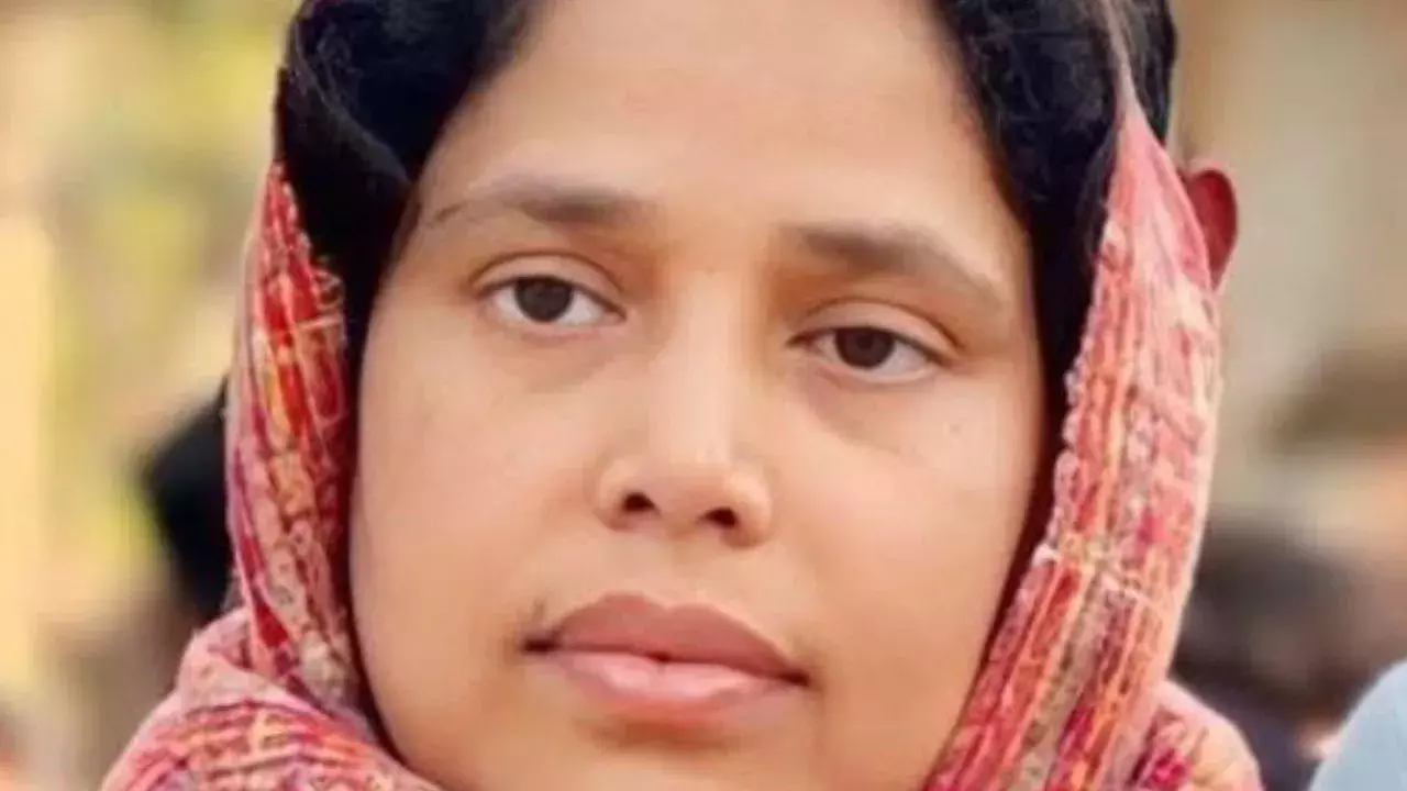 बंगाल मामला: NIA ने तृणमूल विधायक को जारी किया समन बंगाल मामला: NIA ने तृणमूल विधायक को जारी किया समन