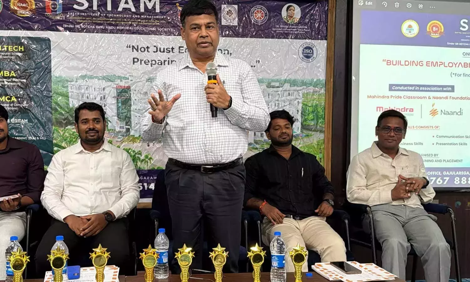 Andhra: सप्ताह भर चलने वाली रोजगार योग्यता कौशल कार्यशाला का समापन