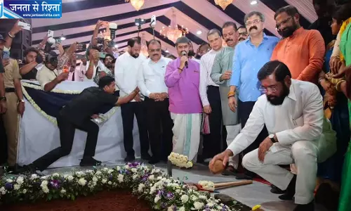ठाणे में क्लस्टर पुनर्विकास परियोजना का भूमिपूजन 6 हजार परिवारों को मिलेंगे नए घर ठाणे में क्लस्टर पुनर्विकास परियोजना का भूमिपूजन 6 हजार परिवारों को मिलेंगे नए घर