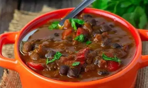 शाम की भूख के लिए बेस्ट है प्रोटीन से भरपूर काले चने का सूप शाम की भूख के लिए बेस्ट है प्रोटीन से भरपूर काले चने का सूप