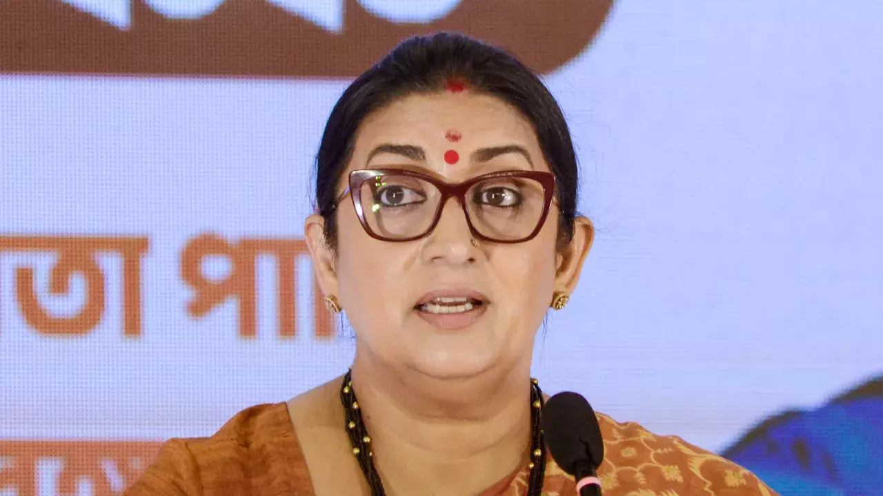BJP ने स्मृति ईरानी को बनाया हरियाणा-छत्तीसगढ़ का प्रभारी BJP ने स्मृति ईरानी को बनाया हरियाणा-छत्तीसगढ़ का प्रभारी
