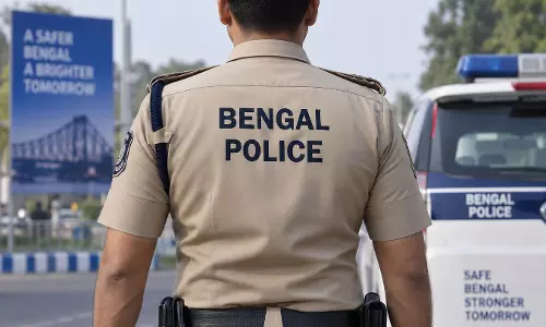 कोलकाता में सियासी बवाल पुलिस ने दो को दबोचा