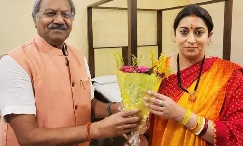 स्मृति ईरानी बनीं छत्तीसगढ़ भाजपा प्रभारी सांसद बृजमोहन अग्रवाल ने दी बधाई