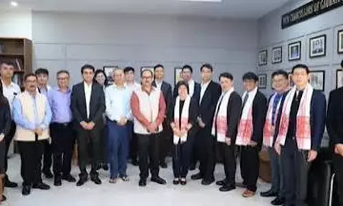 असम: थाईलैंड के प्रतिनिधिमंडल ने किया गौहाटी यूनिवर्सिटी का दौरा असम: थाईलैंड के प्रतिनिधिमंडल ने किया गौहाटी यूनिवर्सिटी का दौरा