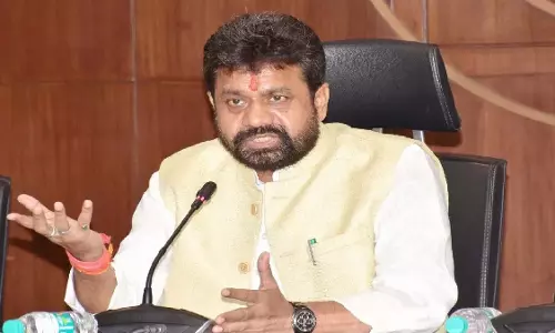 भारत की चुनाव प्रक्रिया पारदर्शी, पूरी दुनिया करती है सराहना: मंत्री दया शंकर मिश्र भारत की चुनाव प्रक्रिया पारदर्शी, पूरी दुनिया करती है सराहना: मंत्री दया शंकर मिश्र