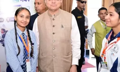 लवप्रीत की संवेदनशील सोच ने छुआ मुख्यमंत्री धामी का दिल, घर पहुंचा टैब