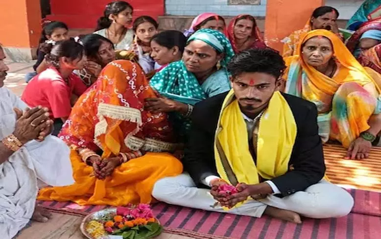सुहागरात पर ऐसा क्या हुआ? दूल्हे की मौत दुल्हन भी मृत मिली सुहागरात पर ऐसा क्या हुआ? दूल्हे की मौत दुल्हन भी मृत मिली