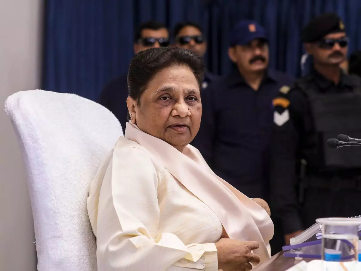 संसद के दोनों सदनों से बाहर होगी BSP संसद के दोनों सदनों से बाहर होगी BSP