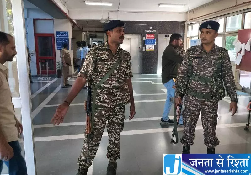 100 करोड़ की विसंगतियों पर ED के छापे 100 करोड़ की विसंगतियों पर ED के छापे