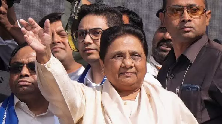 चुनाव से पहले एक्शन में बसपा सुप्रीमो मायावती, फिर चौंकाने वाला फैसला लिया चुनाव से पहले एक्शन में बसपा सुप्रीमो मायावती, फिर चौंकाने वाला फैसला लिया