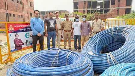 पुलिस ने चोरी की घटना का किया खुलासा, दो आरोपी गिरफ्तार, पांच लाख का माल बरामद पुलिस ने चोरी की घटना का किया खुलासा, दो आरोपी गिरफ्तार, पांच लाख का माल बरामद