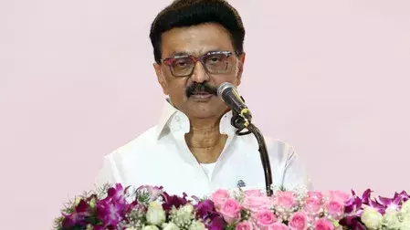 TVK ने वीरमणि POCSO मामले पर स्टालिन से मांगा स्पष्टीकरण TVK ने वीरमणि POCSO मामले पर स्टालिन से मांगा स्पष्टीकरण