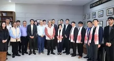 असम: थाईलैंड के प्रतिनिधिमंडल ने किया गौहाटी यूनिवर्सिटी का दौरा असम: थाईलैंड के प्रतिनिधिमंडल ने किया गौहाटी यूनिवर्सिटी का दौरा