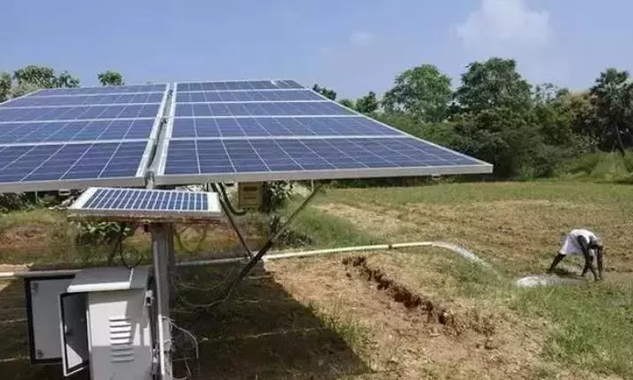 अनकापल्ली: अक्षय ऊर्जा करियर के लिए 300 महिलाओं, युवाओं को प्रशिक्षित करने के लिए प्रोजेक्ट सूर्या अनकापल्ली: अक्षय ऊर्जा करियर के लिए 300 महिलाओं, युवाओं को प्रशिक्षित करने के लिए प्रोजेक्ट सूर्या