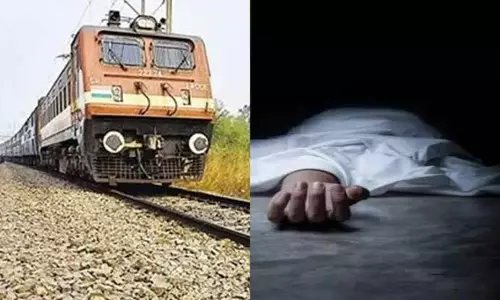 लोकल ट्रेन से गिरने के बाद नाले में मिला युवक