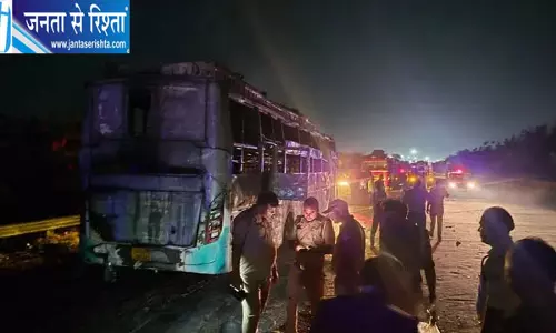 यमुना एक्सप्रेसवे बस अग्निकांड के बाद भाजपा नेता की पत्नी-बेटा लापता